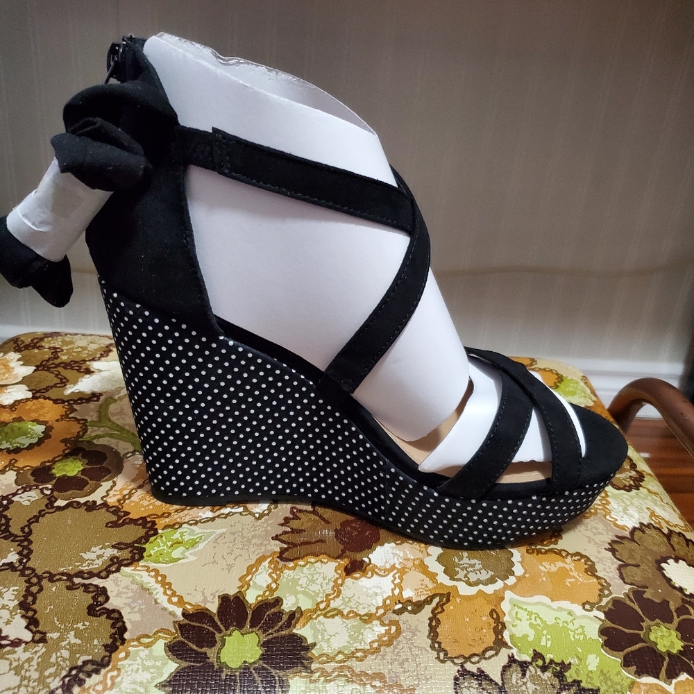 Torrid Wedges